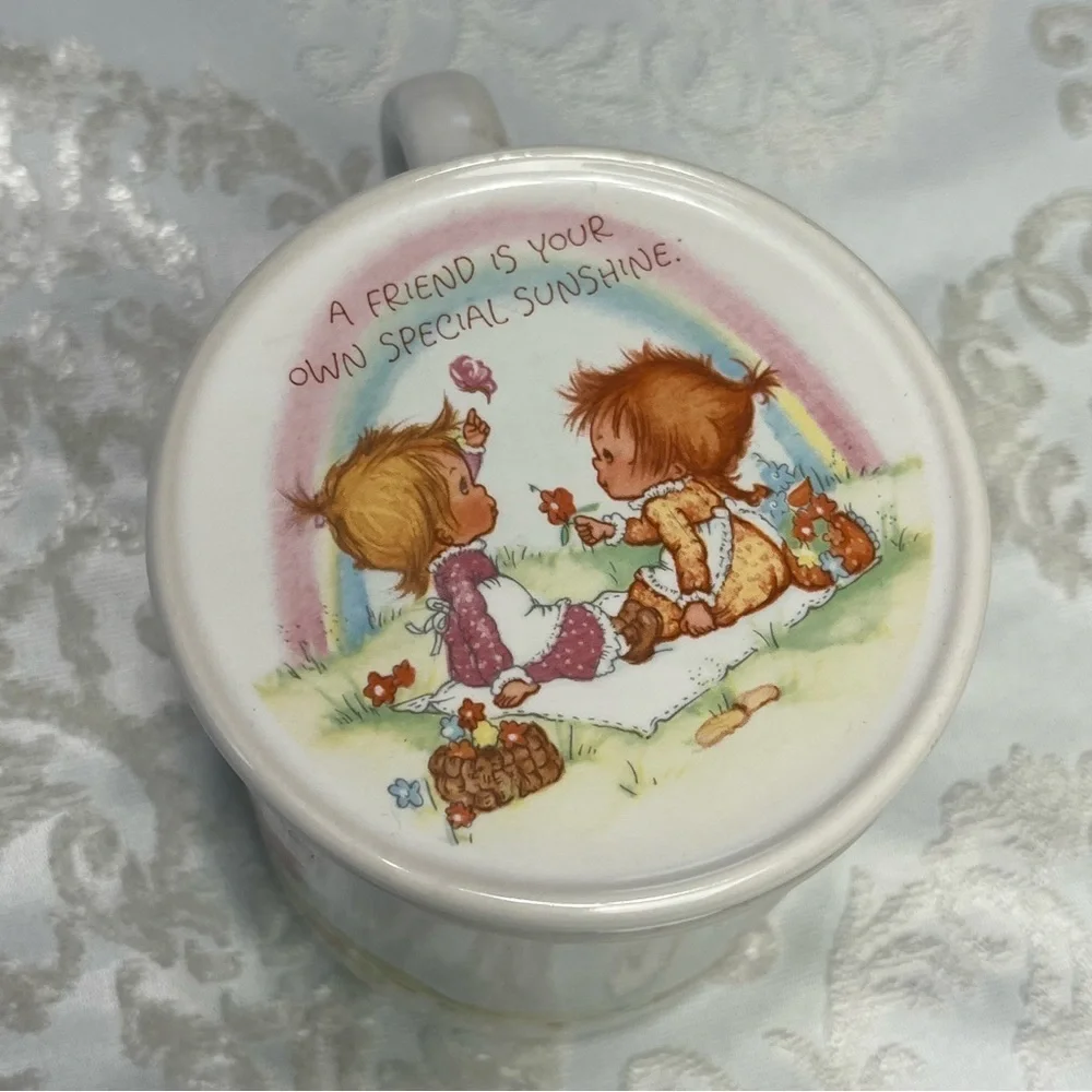 1983 Betsey Clark Hallmark Mug Mates Matching Mug & Lid Friendship Mug